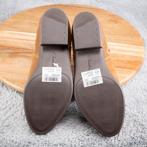 Clarks Adreena Field Women's Boot Brown Leather Upper Size 6 M - Picture 5 of 6